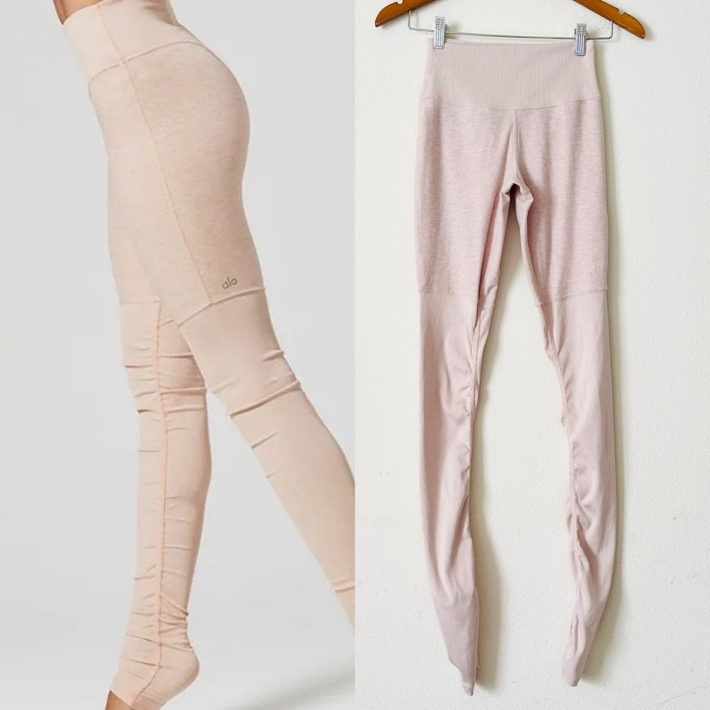 ALO Yoga Light Pink Leggings
